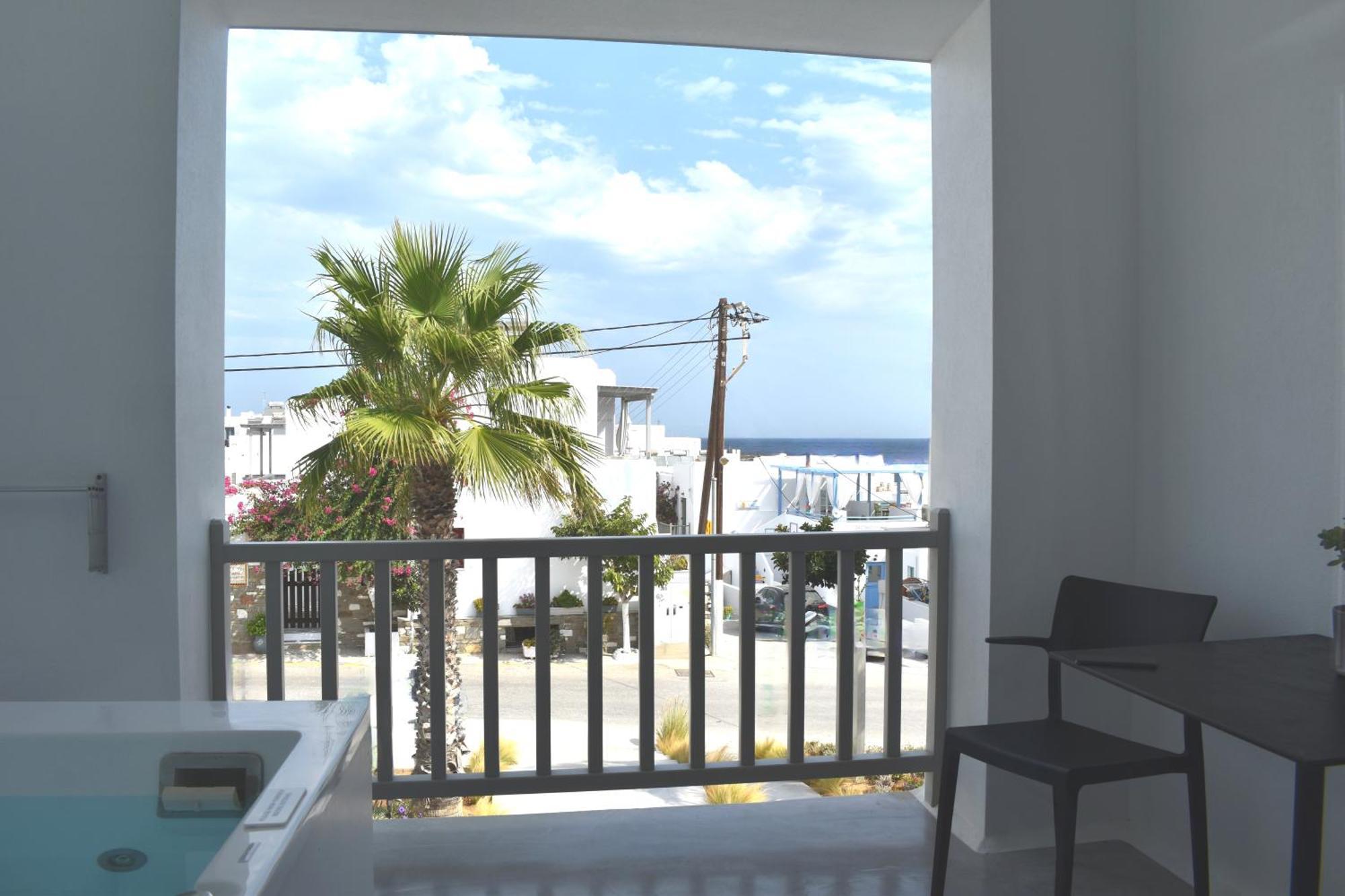 Angels Pillow Luxury Boutique Residence - Adults Only Naousa  Room photo